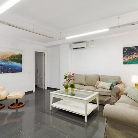 Amplio Piso En Atarazanas Apartment Malaga Bagian luar foto