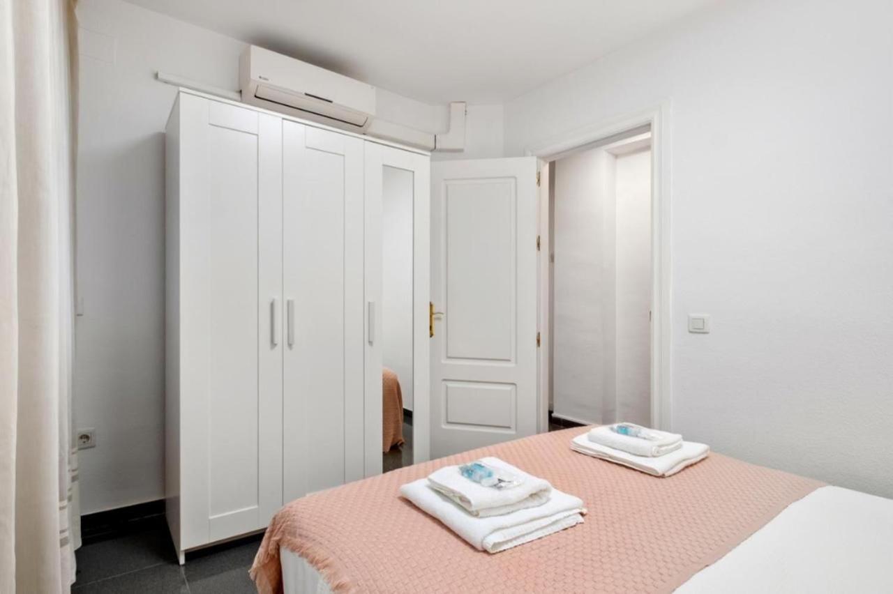 Amplio Piso En Atarazanas Apartment Malaga Bagian luar foto
