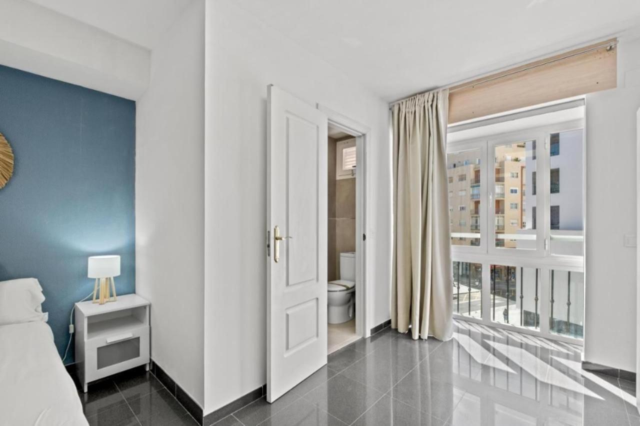 Amplio Piso En Atarazanas Apartment Malaga Bagian luar foto